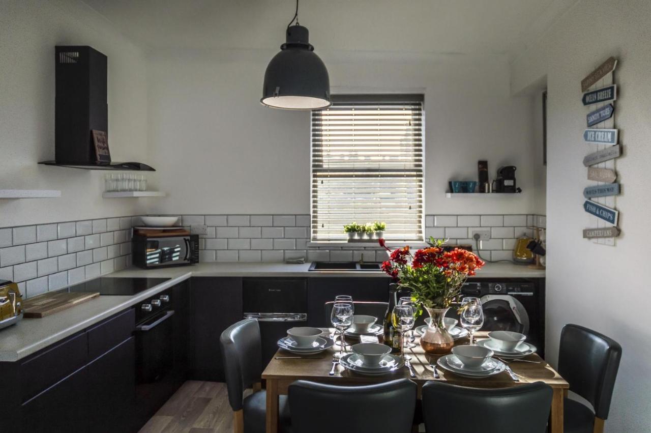 Ivydene - 3 Bedroom Holiday Home - テンビー エクステリア 写真