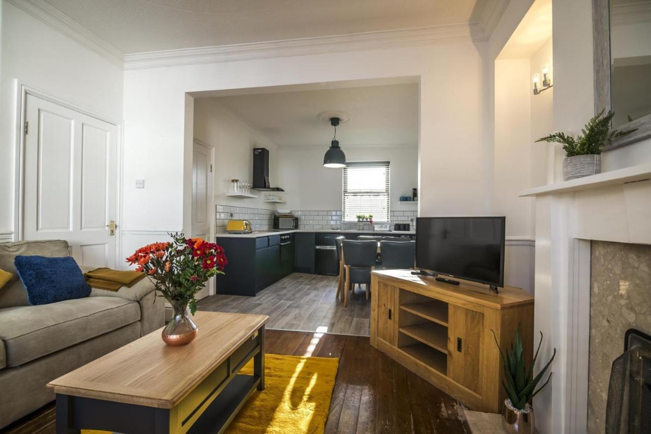 Ivydene - 3 Bedroom Holiday Home - テンビー エクステリア 写真
