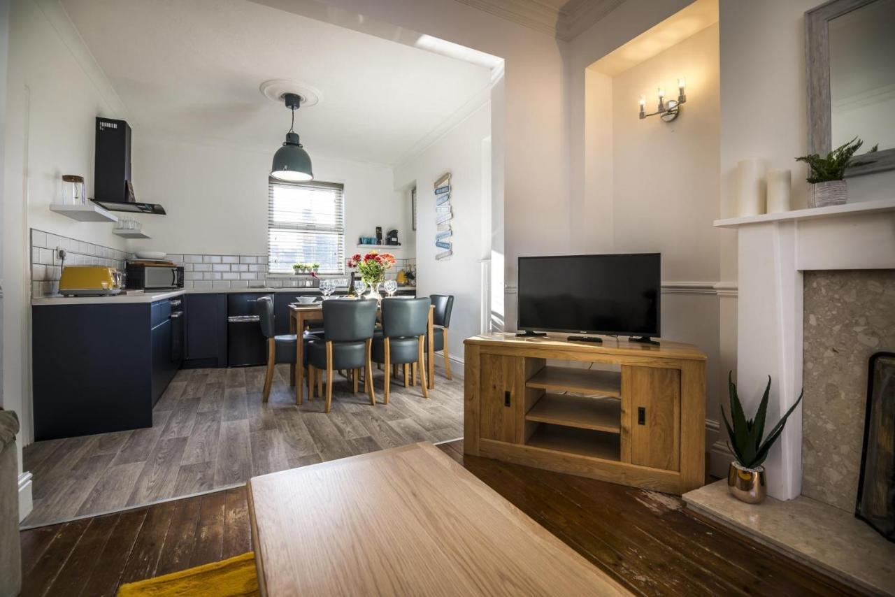 Ivydene - 3 Bedroom Holiday Home - テンビー エクステリア 写真